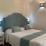 Relais Benemari * Синискола