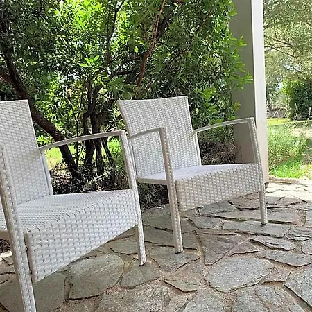 Relais Benemari مزرعة للإقامة *